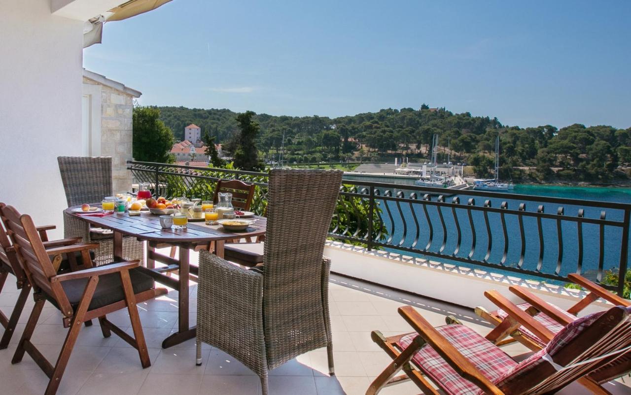 Golden View Luxury Apartment Maslinica Luaran gambar