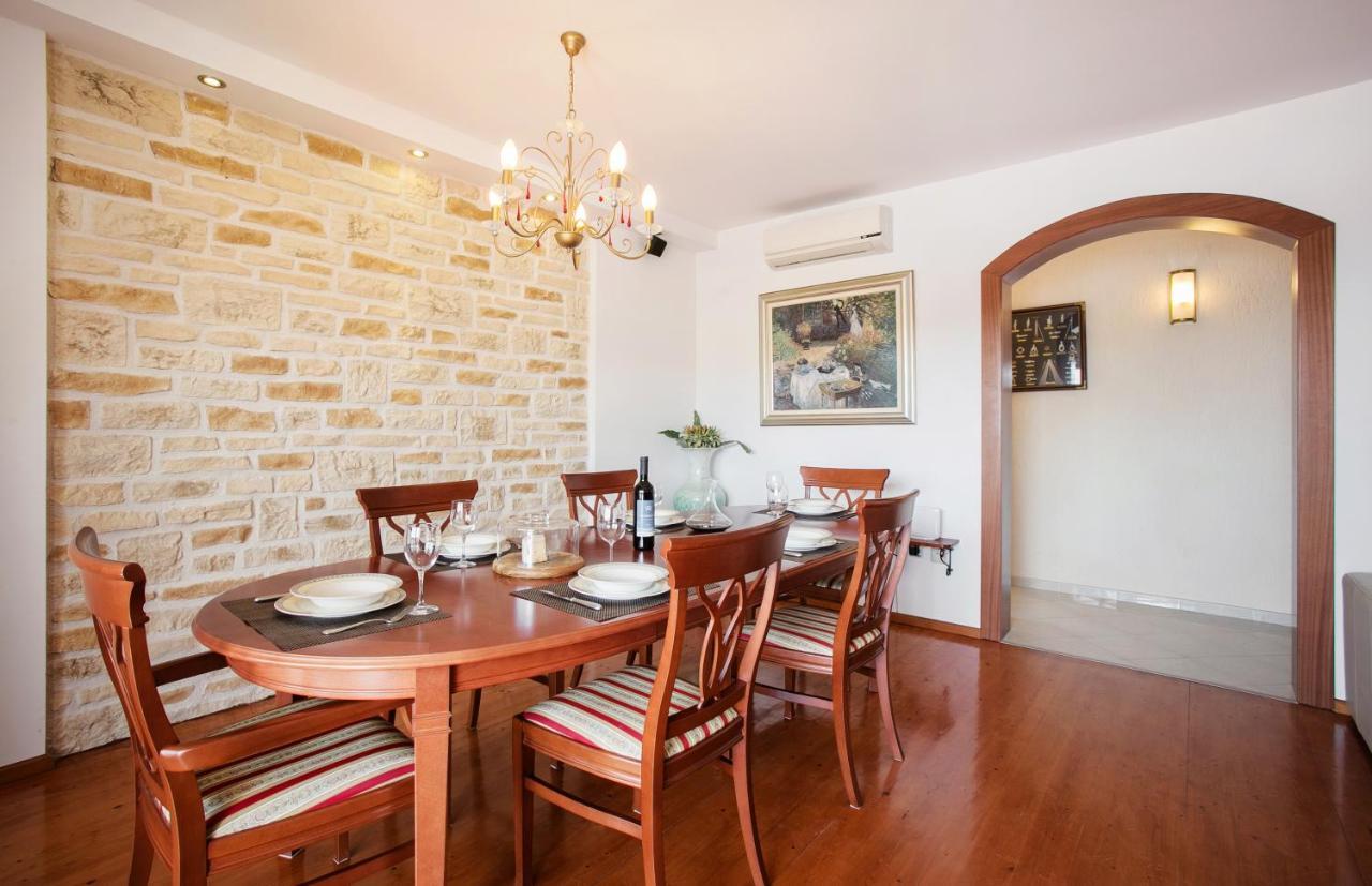 Golden View Luxury Apartment Maslinica Luaran gambar