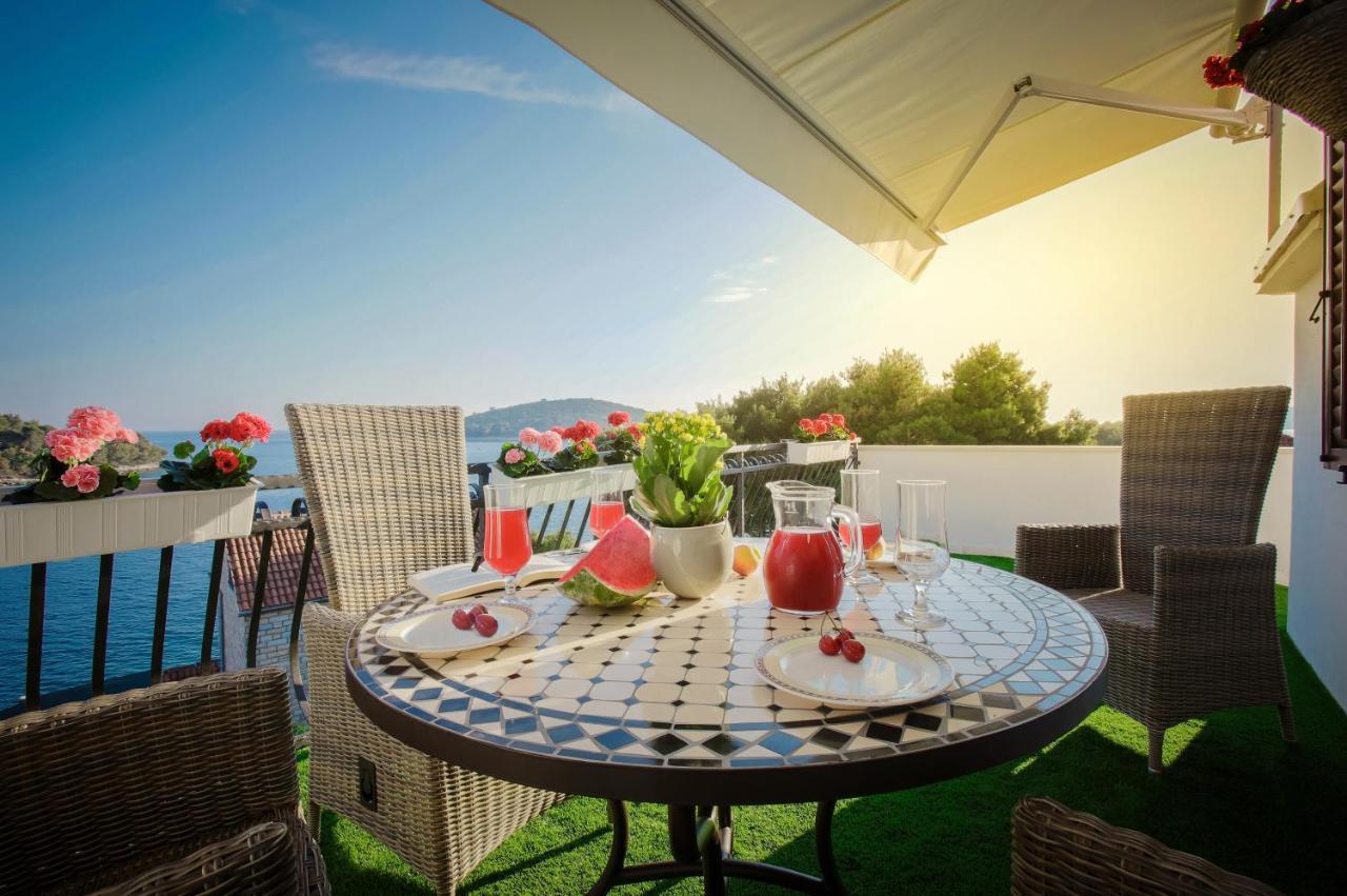 Golden View Luxury Apartment Maslinica Luaran gambar