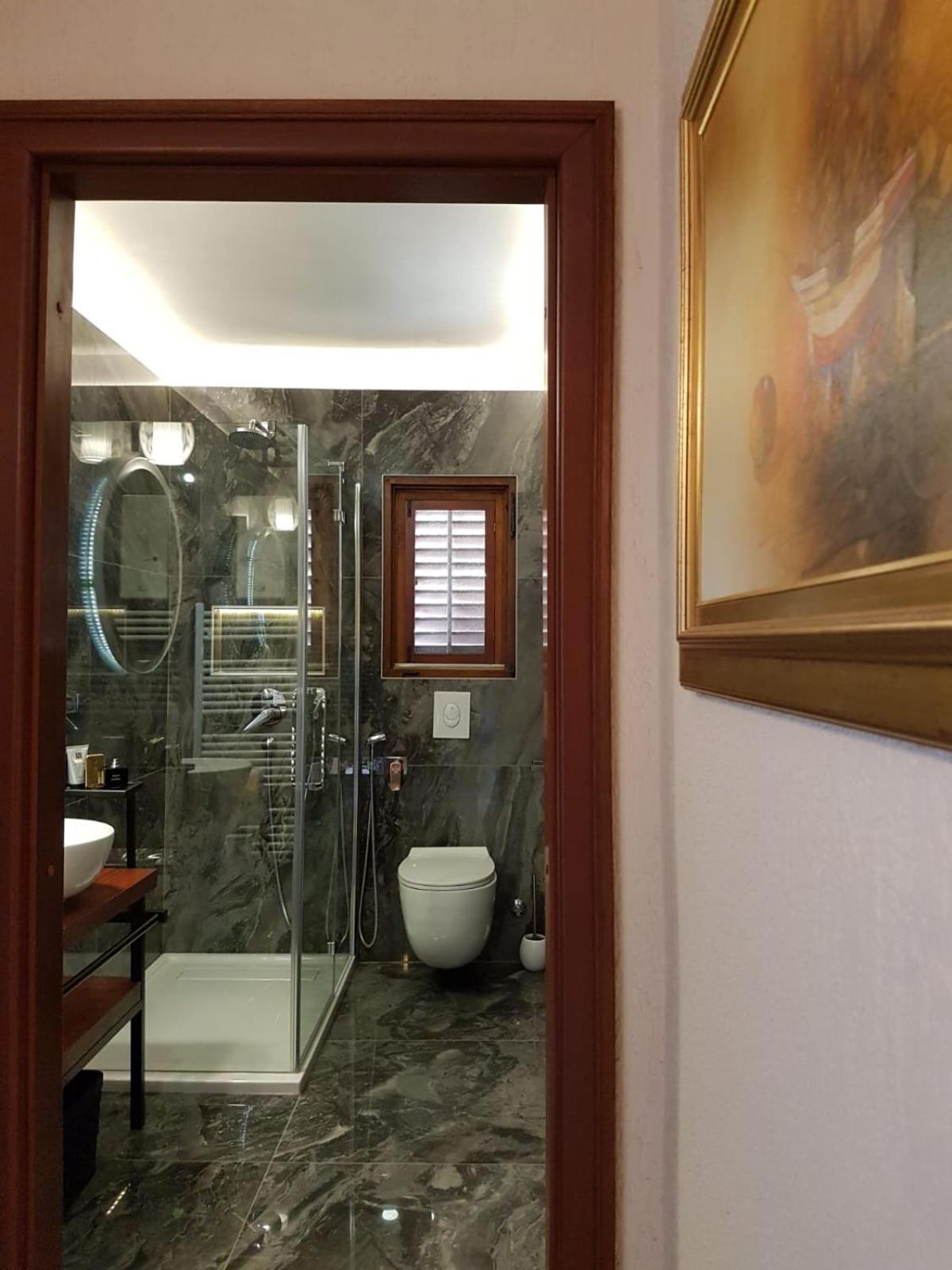 Golden View Luxury Apartment Maslinica Luaran gambar
